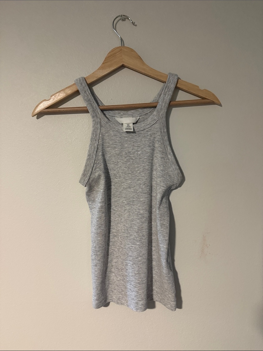 H&M Light Gray Ribbed Tank Top - Sleek Everyday Staple